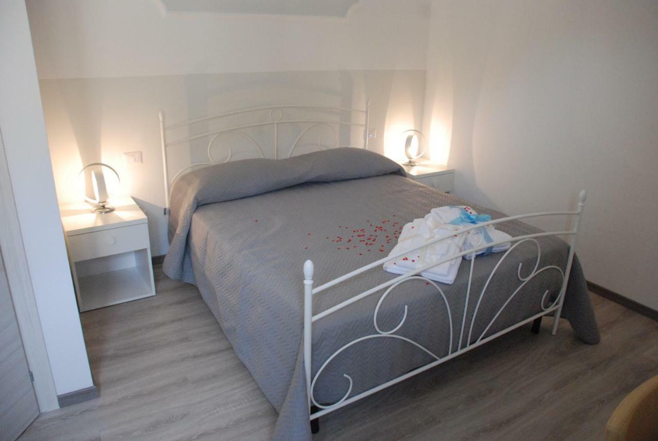 La Fortezza Crotone Buitenkant foto